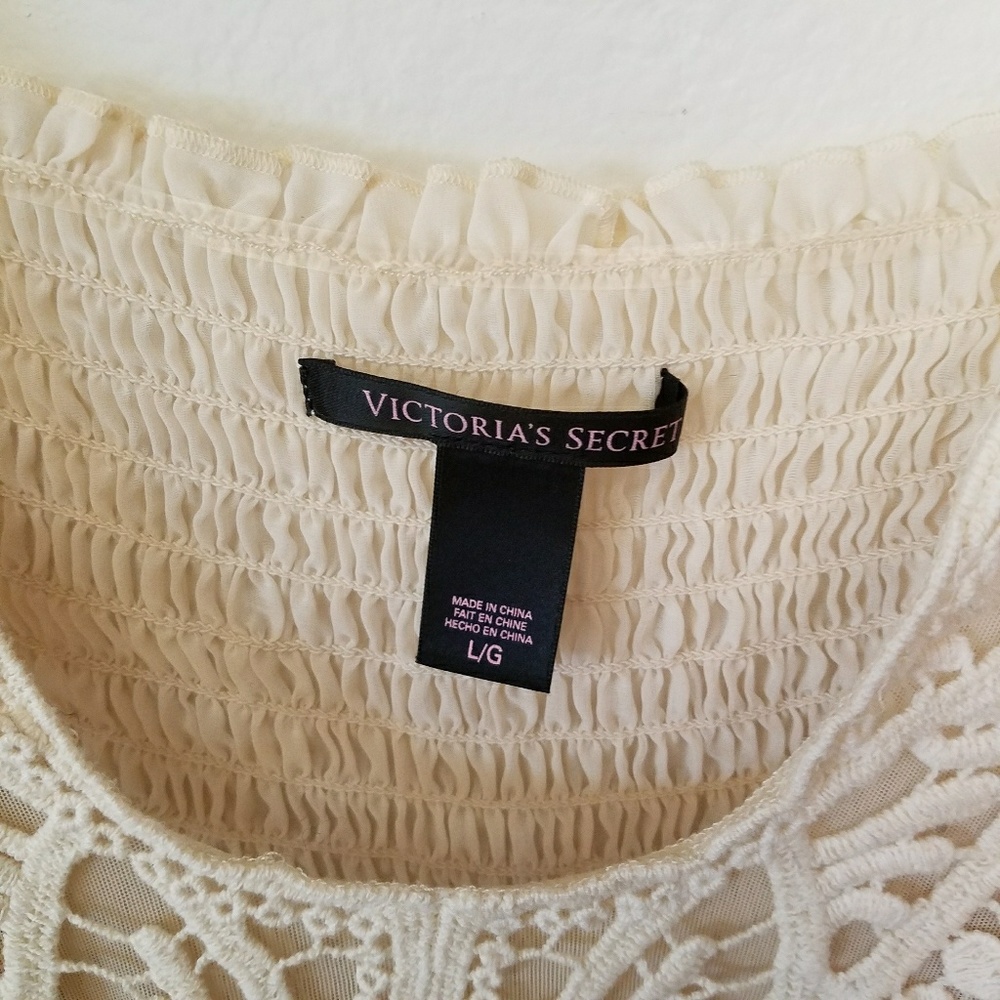 🦋 Victoria Secret Butterfly Sleeve Crochet Top - Picture 3 of 8